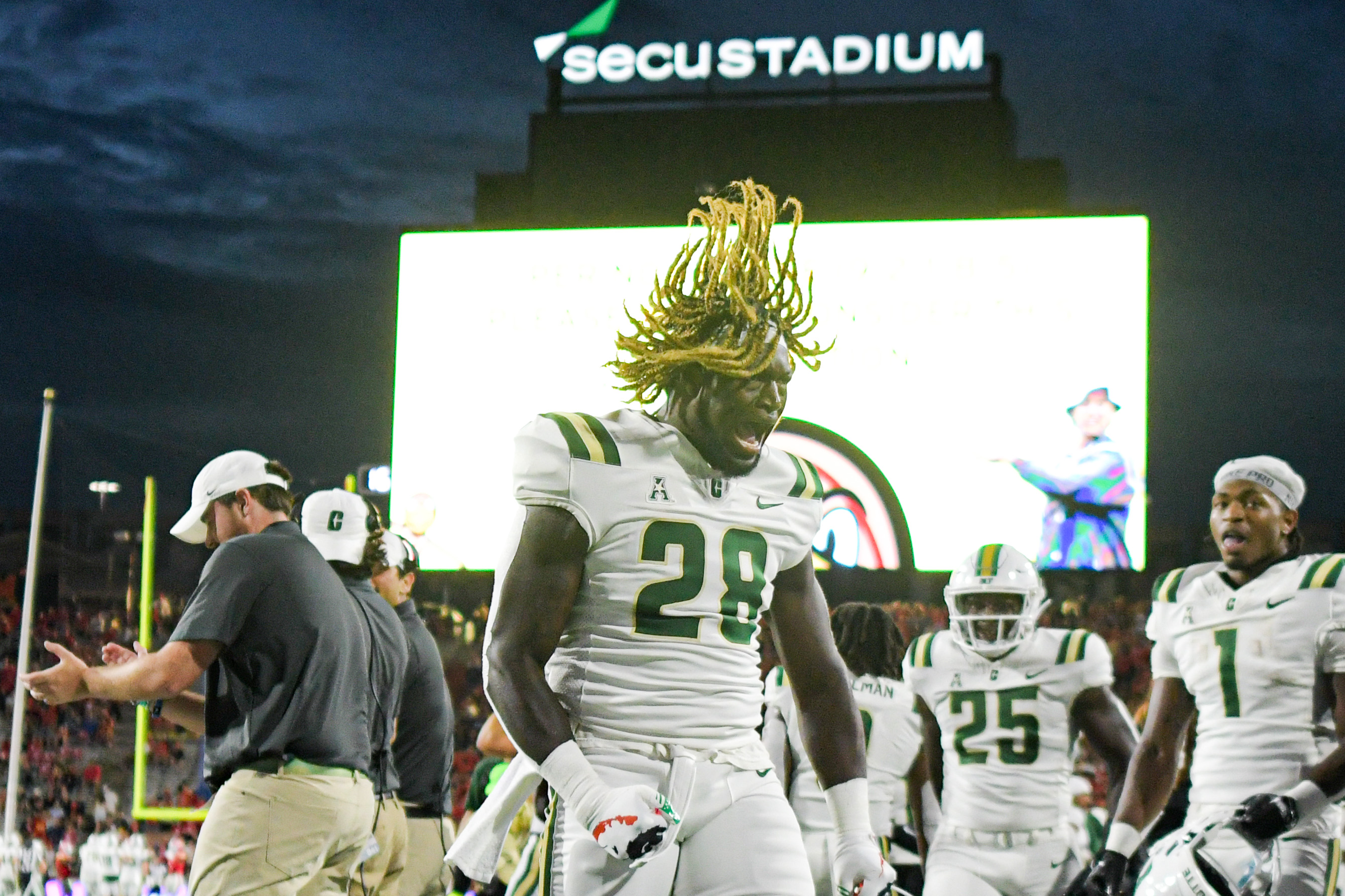 Charlotte linebacker Demetrius Knight 2023 Sep 9 vs  Maryland